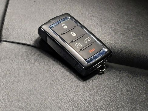 Used 2022 Jeep Grand Cherokee Limited 4xe image 32