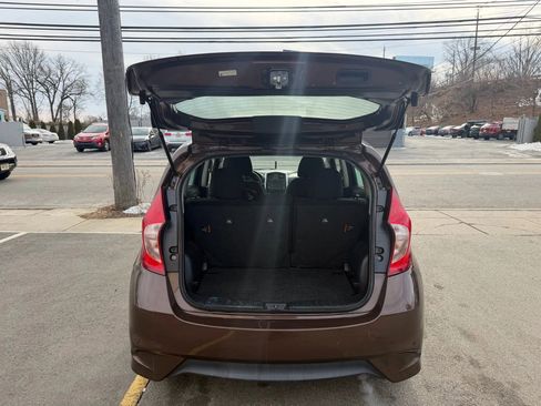 Used 2017 Nissan Versa Note SL Hatchback 4D image 16