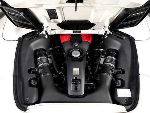 Certified 2018 Ferrari 488 Spider RWD image 9