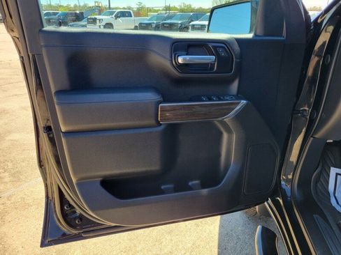 Used 2022 Chevrolet Silverado 1500 LT Trail Boss w/ Safety Package AWD/4WD image 24