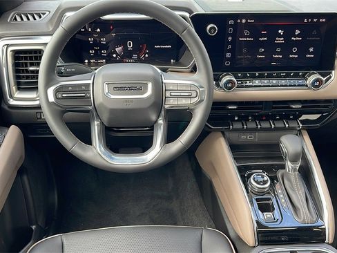 New 2026 GMC Canyon Denali image 15