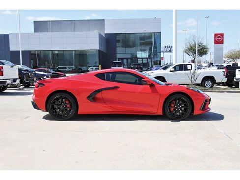 Used 2025 Chevrolet Corvette Stingray Coupe w/ Battery Protection Package image 7