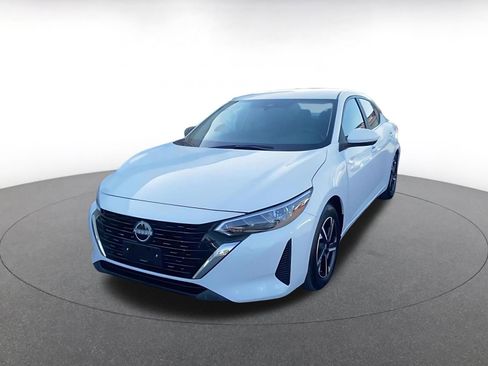 Used 2024 Nissan Sentra SV image 7