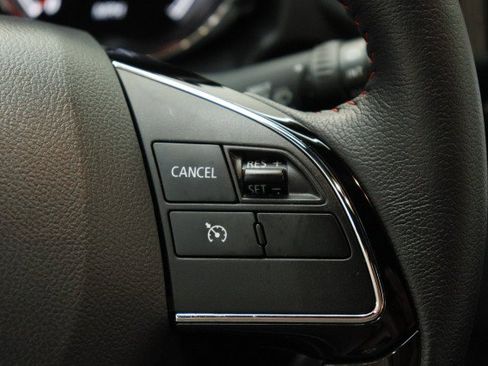 Used 2025 Mitsubishi Outlander Sport AWD image 12