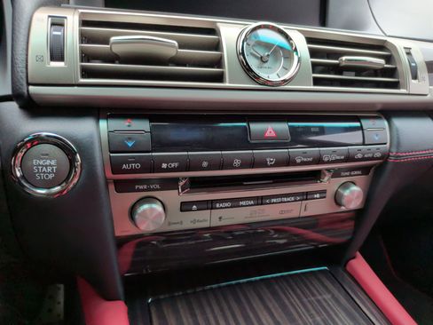 Used 2015 Lexus LS 460 RWD image 17