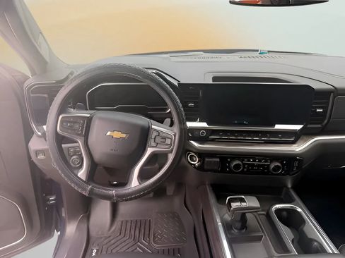 Used 2022 Chevrolet Silverado 1500 LTZ image 13