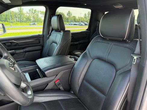 Used 2024 RAM 1500 Limited AWD/4WD image 12