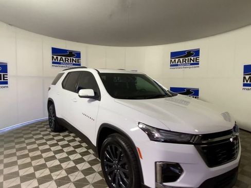 Used 2023 Chevrolet Traverse RS AWD/4WD image 4