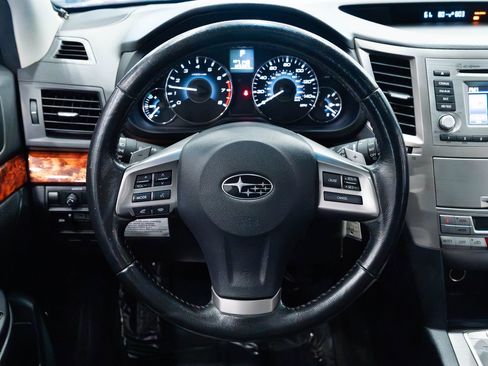 Used 2012 Subaru Outback 2.5i Limited w/ Moonroof Pkg image 12