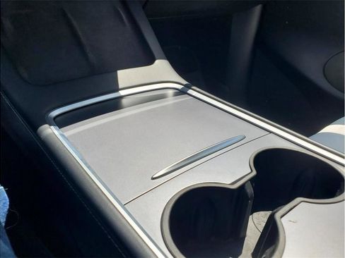 Used 2021 Tesla Model Y Performance AWD/4WD image 32