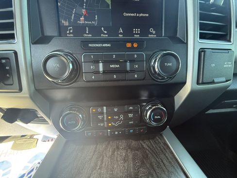 Used 2019 Ford F250 Lariat w/ Lariat Value Package image 12