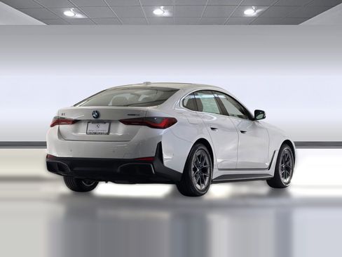 Certified 2023 BMW i4 eDrive35 RWD image 8
