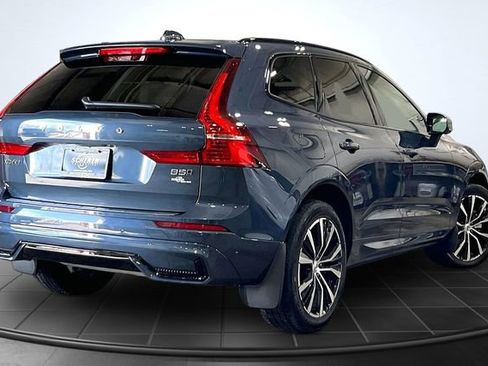 Used 2024 Volvo XC60 B5 Plus w/ Protection Package Premier image 3