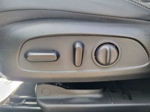 Used 2021 Buick Encore GX Select w/ Sport Touring Package FWD image 12