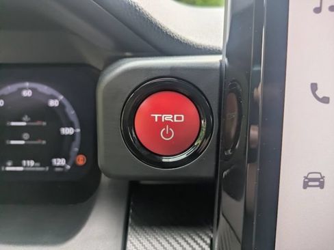 Certified 2025 Toyota Tacoma TRD Pro AWD/4WD image 30