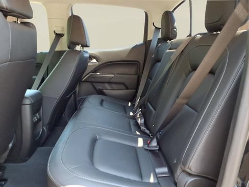 Certified 2022 Chevrolet Colorado ZR2 w/ ZR2 Midnight Special Edition AWD/4WD image 21