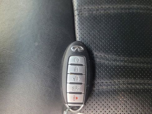 Used 2016 INFINITI QX60 Luxe w/ Deluxe Technology Package image 32