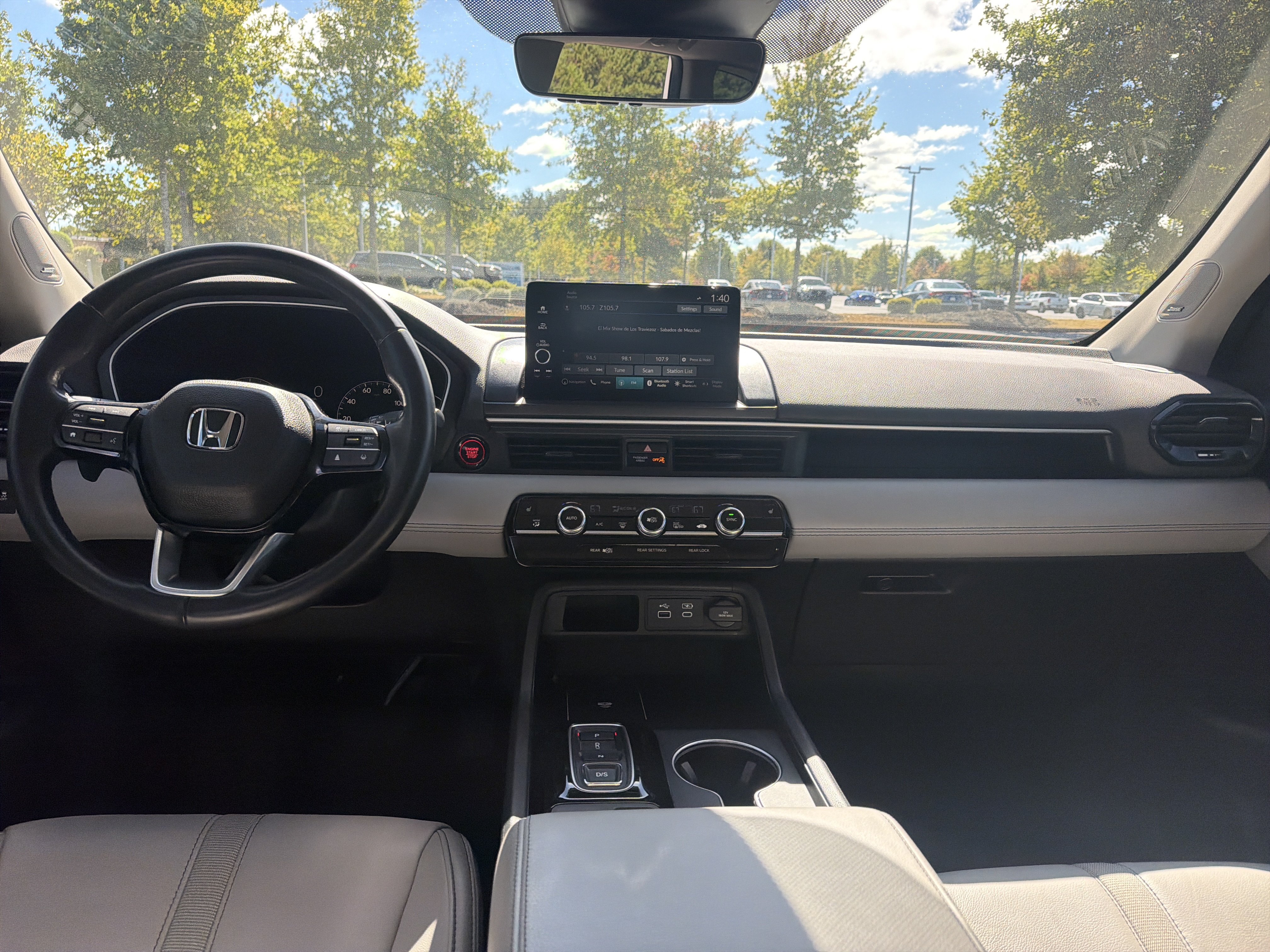 Certified 2025 Honda Pilot Touring image 29