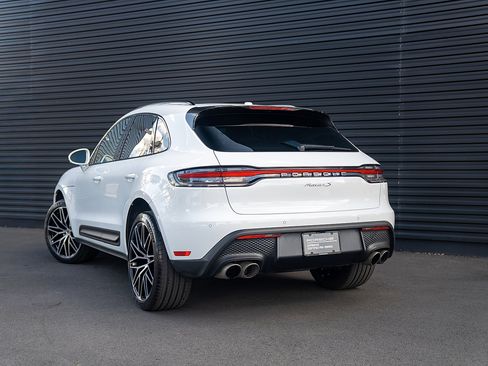 Certified 2026 Porsche Macan S AWD/4WD image 3