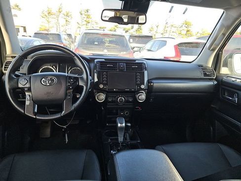 Used 2024 Toyota 4Runner TRD Off-Road Premium image 11