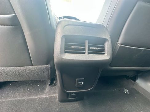 Used 2019 GMC Terrain SLT w/ Preferred Package AWD/4WD image 24