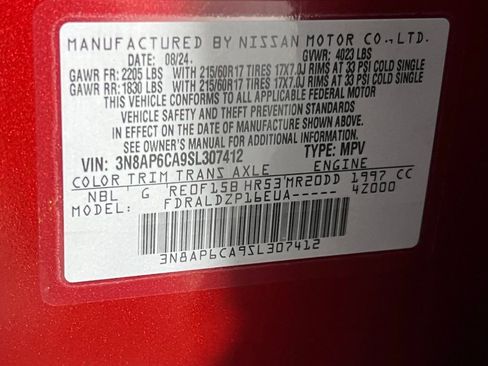 Used 2025 Nissan Kicks SV image 31