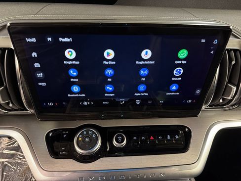New 2027 Ford Expedition Max Platinum w/ Driver's Package AWD/4WD image 9