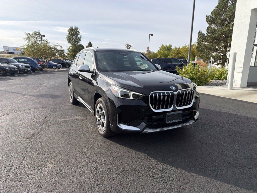 Used 2024 BMW X1 xDrive28i w/ Convenience Package AWD/4WD image 7