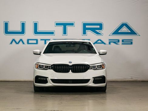 Used 2019 BMW 540i w/ M Sport Package RWD image 5