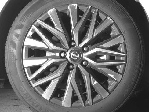 Used 2025 Nissan Altima 2.5 SV image 13