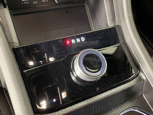 New 2025 Jeep Grand Cherokee Altitude image 8