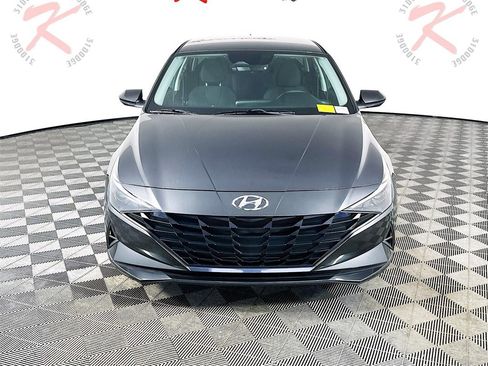 Used 2021 Hyundai Elantra SEL image 2