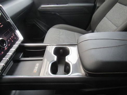 Used 2025 GMC Acadia Elevation image 44