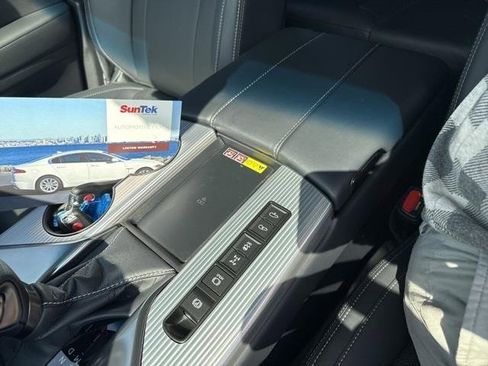 Used 2024 Lexus LX 600 F Sport image 17