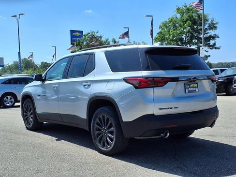Used 2022 Chevrolet Traverse RS w/ LPO, Floor Liner Package AWD/4WD image 7