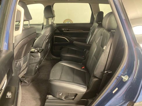 Certified 2023 Kia Telluride S w/ S Sunroof Package image 13
