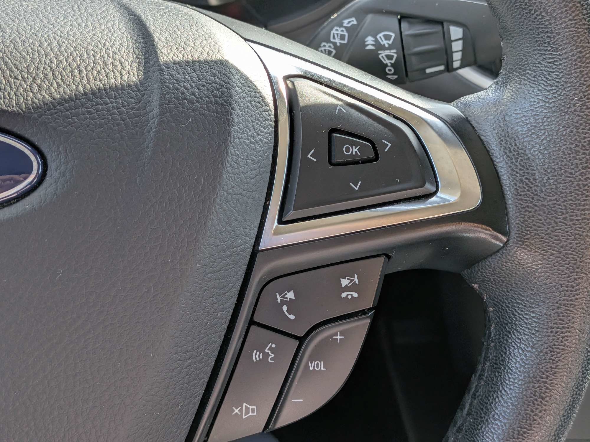 Used 2024 Ford Edge SEL AWD/4WD image 26