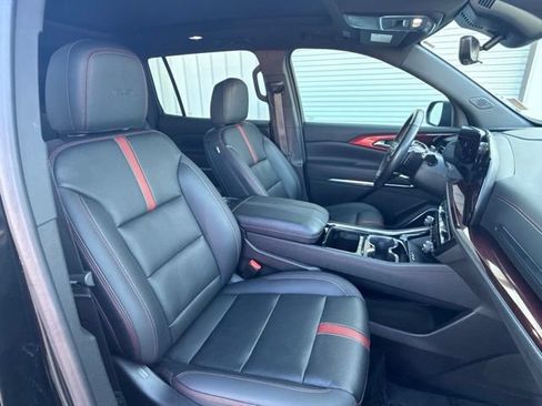 Used 2024 Chevrolet Traverse RS w/ LPO, Floor Liner Package FWD image 22
