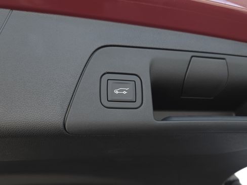 New 2025 Buick Envision Sport Touring image 39