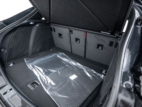 New 2026 Porsche Macan GTS image 26