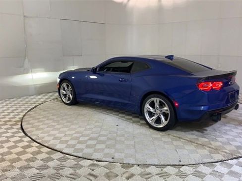 Used 2023 Chevrolet Camaro LT image 6