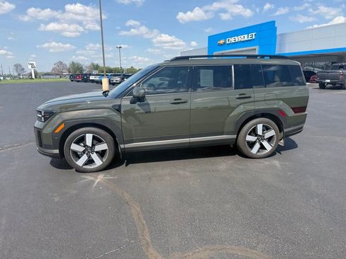 Used 2026 Hyundai Santa Fe Limited AWD/4WD image 2