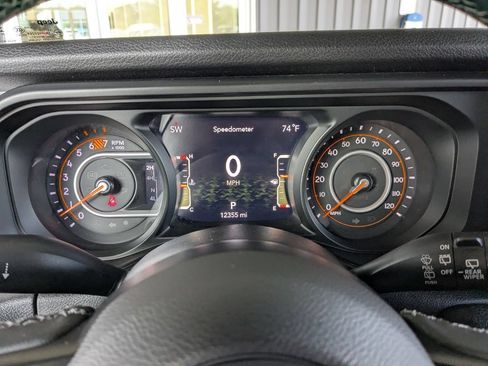 Used 2025 Jeep Wrangler Unlimited Sport AWD/4WD image 21