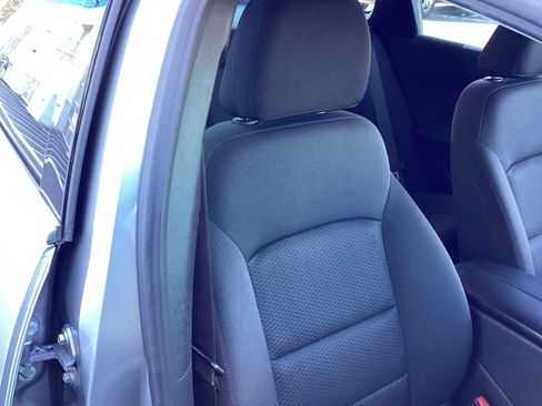 Used 2024 Chevrolet Malibu LT image 16