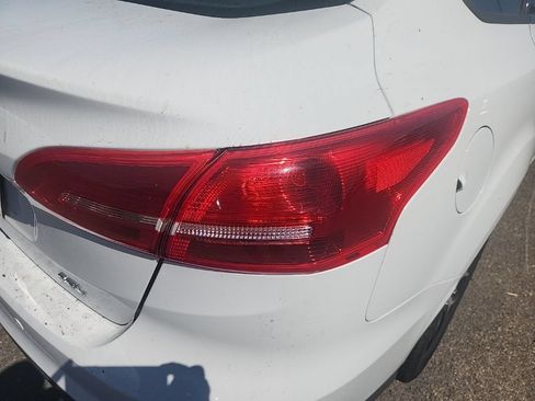 Used 2018 Ford Focus SEL FWD image 13