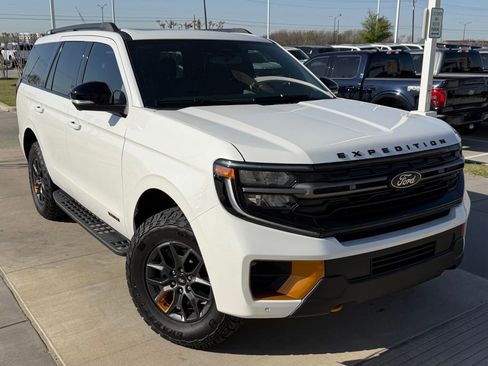 New 2026 Ford Expedition Tremor image 30