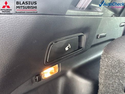 Used 2022 Mitsubishi Outlander ES AWD/4WD image 16