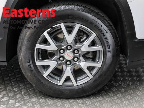 Used 2022 GMC Acadia SLE image 34