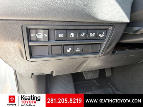 Certified 2025 Toyota Sequoia Limited AWD/4WD image 16