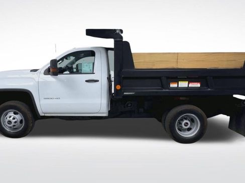 Used 2017 GMC Sierra 3500 4x4 Regular Cab w/ Sierra Convenience Package image 18